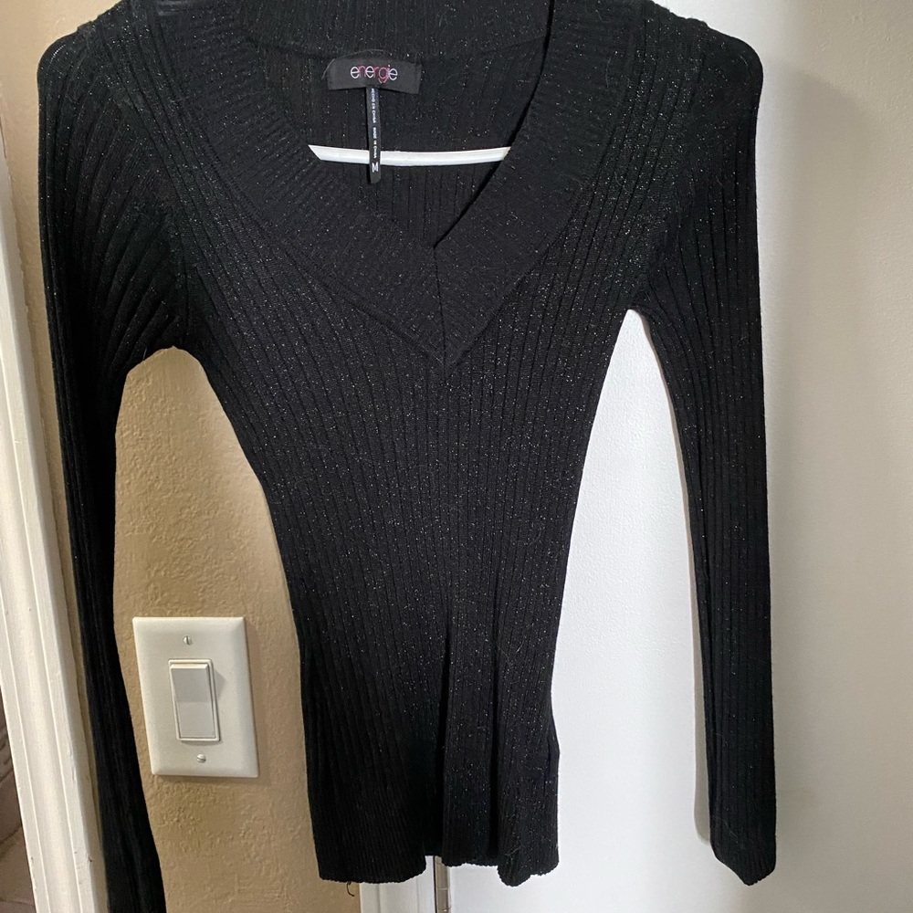 Energie form fitting women’s shirt